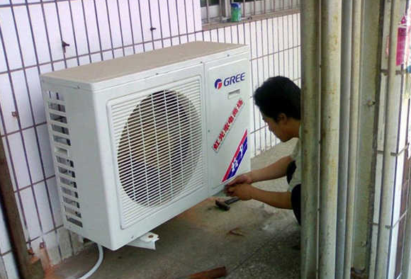 空调漏氟